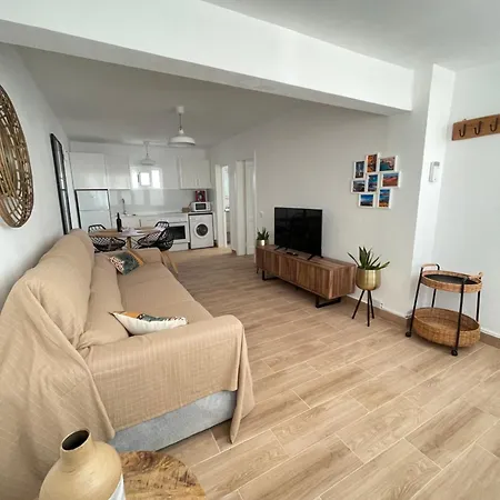 Ara Apartahotel Puerto del Carmen (Lanzarote)